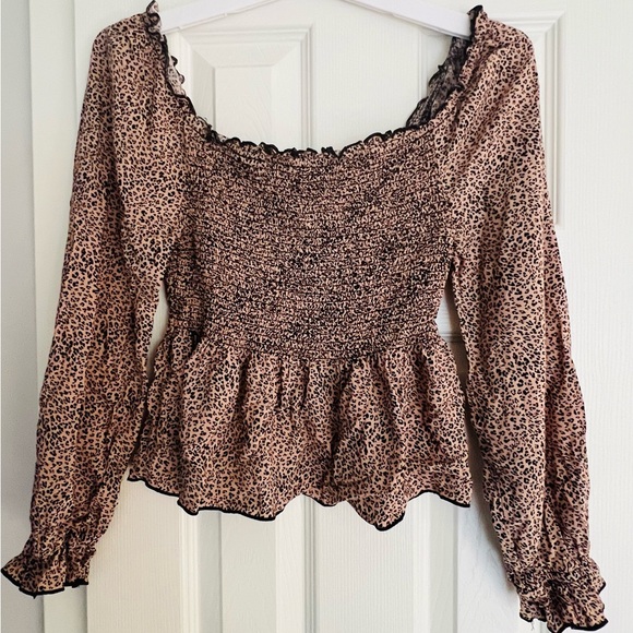 Urban Romantics Women's Leopard Print Baby Doll Top Ruffle Sleeves Sz. L - Picture 1 of 5
